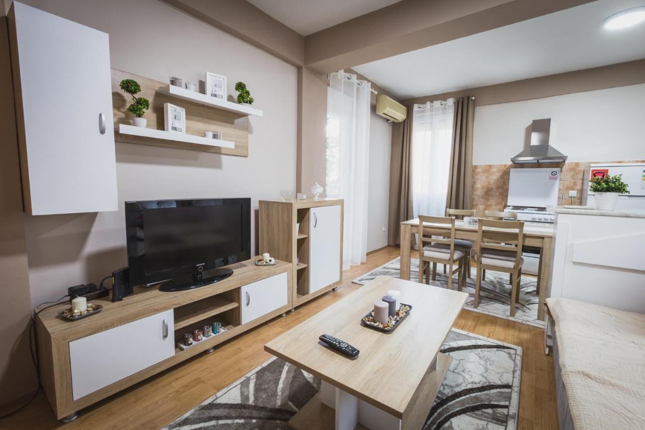 גבגלייה Axios Apartment מראה חיצוני תמונה
