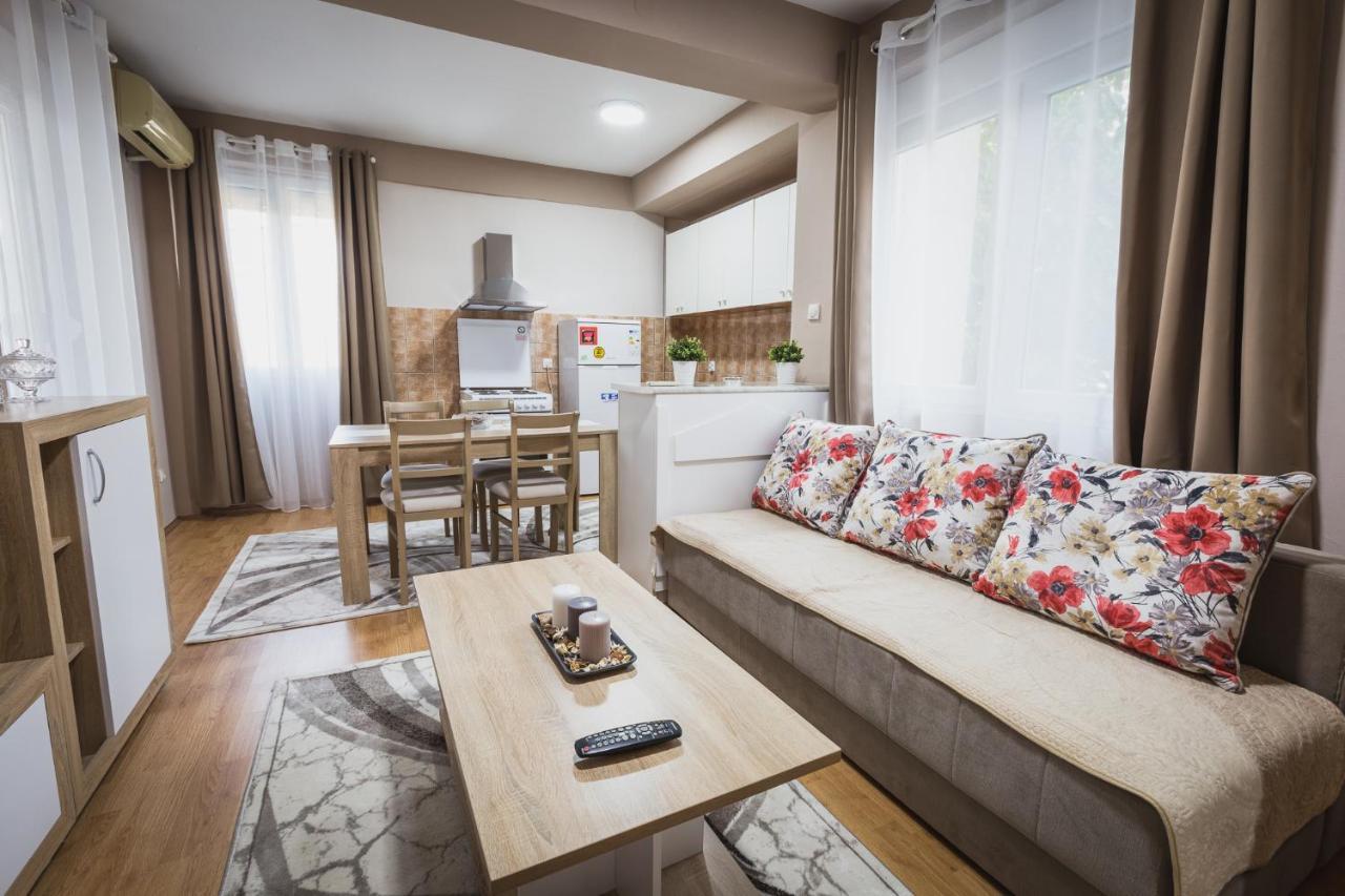 גבגלייה Axios Apartment מראה חיצוני תמונה