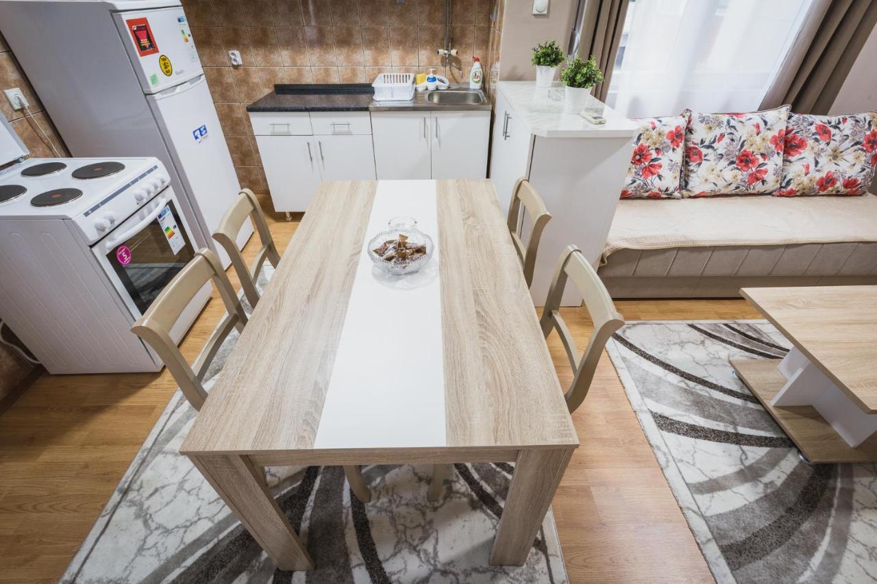 גבגלייה Axios Apartment מראה חיצוני תמונה