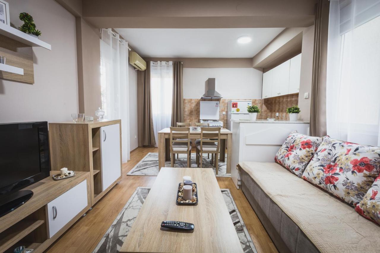 גבגלייה Axios Apartment מראה חיצוני תמונה