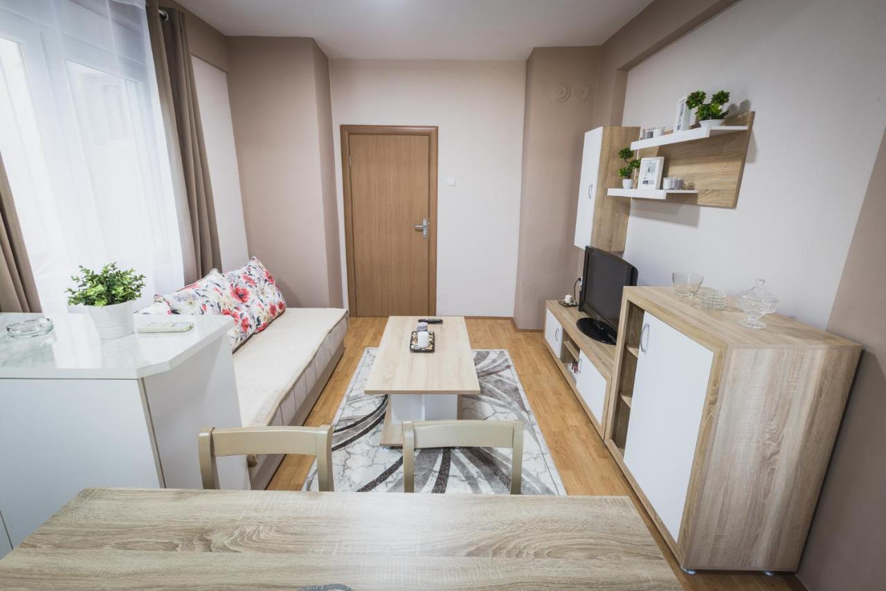 גבגלייה Axios Apartment מראה חיצוני תמונה