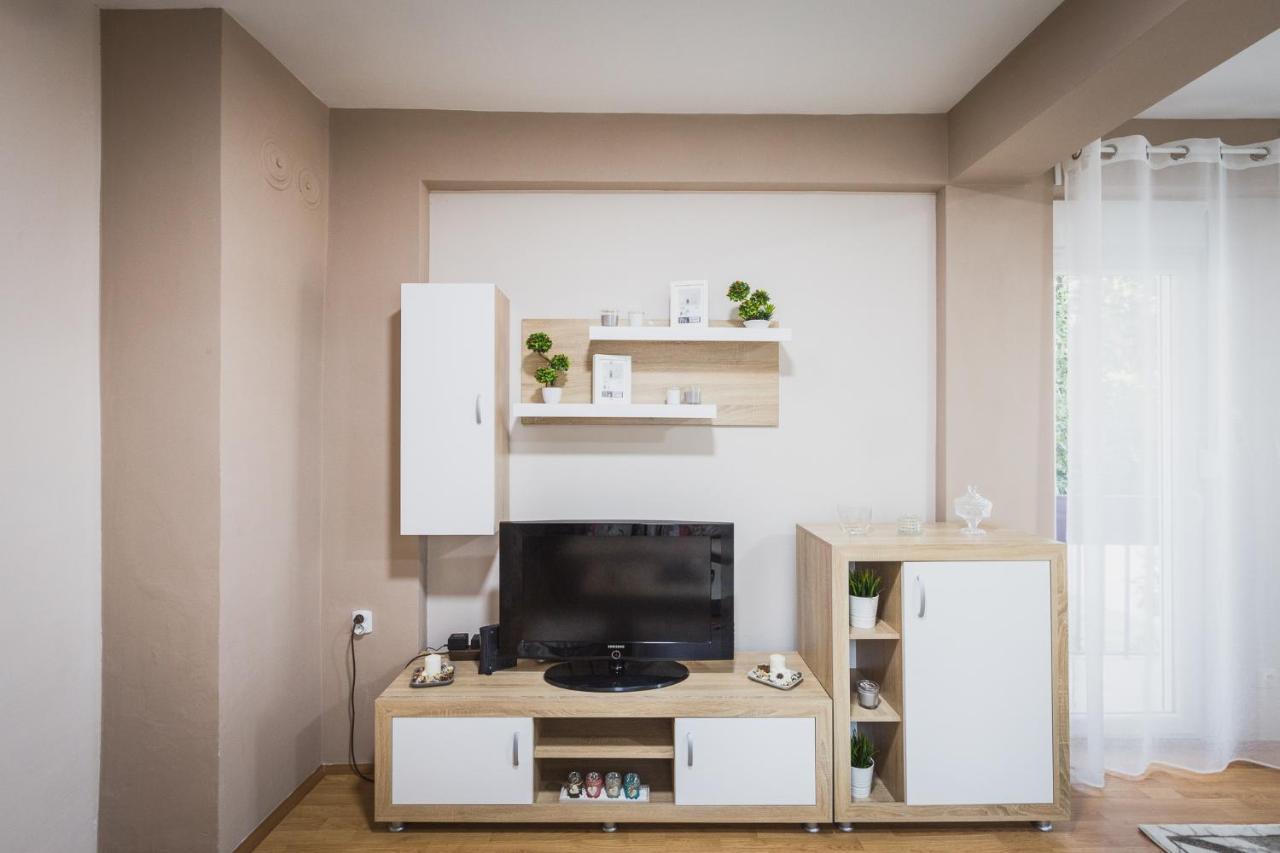 גבגלייה Axios Apartment מראה חיצוני תמונה